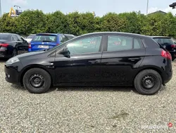 Czarny Używany 2011 Fiat Bravo Hatchback | 16 990 zł (Uczciwa cena)