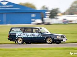 Granatowy Używany 1982 Volvo 240 Kombi | 38 900 zł