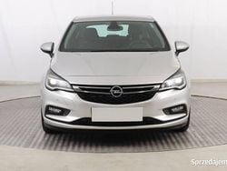 Srebrny Używany 2017 Opel Astra Hatchback | 35 999 zł (Uczciwa cena)