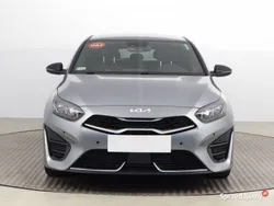 Szary Używany 2022 Kia ProCeed Hatchback | 77 999 zł (Dobra cena)