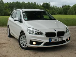 Biały Używany 2015 BMW 218 Comfort Edition Sedan/Limuzyna | 44 999 zł (Uczciwa cena)