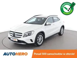 Biały (metalik) Używany 2017 Mercedes GLA180 SUV | 63 800 zł