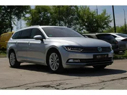 Srebrny (metalik) Używany 2018 VW Passat Kombi | 56 910 zł (Dobra cena)