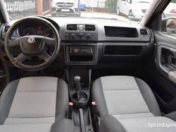 Czarny Używany 2010 Skoda Roomster Minivan | 13 950 zł (Uczciwa cena)