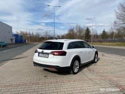 Biały Używany 2015 Opel Insignia Sedan/Limuzyna | 29 999 zł (Uczciwa cena)