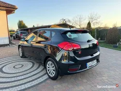 Czarny Używany 2016 Kia Ceed 2 Hatchback | 31 900 zł (Dobra cena)