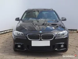 Czarny Używany 2010 BMW 525 Kombi | 44 999 zł