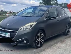 Inny kolor Używany 2015 Peugeot 208 Hatchback | 24 999 zł (Uczciwa cena)