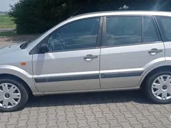 Srebrny Używany 2008 Ford Fusion Hatchback | 9000 zł (Uczciwa cena)