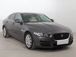 Szary Używany 2016 Jaguar XE Sedan/Limuzyna | 53 999 zł (Uczciwa cena)