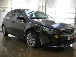 Szary Używany 2018 Peugeot 308 Hatchback | 15 500 zł