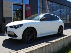 Lakier pastelowy biały z czarnym dachem alfa white Nowe 2025 Alfa Romeo Stelvio SUV | 253 540 zł