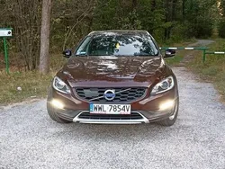 Brązowy Używany 2016 Volvo V60 CC Kombi | 54 900 zł