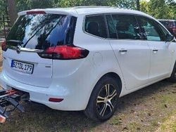 Biały Używany 2012 Opel Zafira Minivan | 33 000 zł (Drogi)