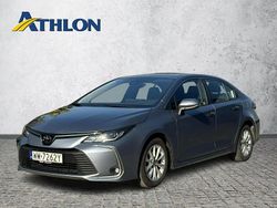 Niebieski jasny (metalik) Używany 2022 Toyota Corolla Sedan/Limuzyna | 74 300 zł (Dość drogi)