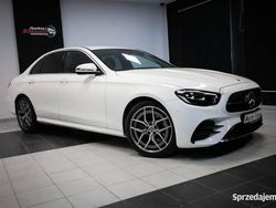 Biały Używany 2020 Mercedes E220 AMG line Sedan/Limuzyna | 159 900 zł (Drogi)