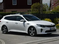 Biały Używany 2017 Kia Optima 2 Kombi | 73 900 zł