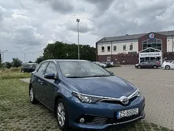 Używany 2016 Toyota Auris Hybrid Premium Hatchback | 56 900 zł (Uczciwa cena)