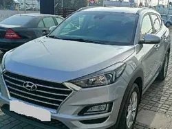 Srebrny Używany 2020 Hyundai Tucson SUV | 82 500 zł (Uczciwa cena)