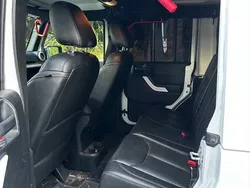 Biały Używany 2016 Jeep Wrangler Rubicon SUV | 135 000 zł (Dość drogi)