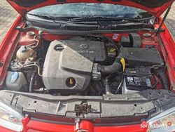 Czerwony Używany 1998 VW Golf IV Hatchback | 14 500 zł