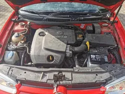 Czerwony Używany 1998 VW Golf IV Hatchback | 14 500 zł