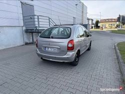 Szary Używany 2002 Citroën Xsara Picasso Minivan | 3400 zł (Uczciwa cena)