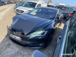 Szary Używany 2017 Tesla Model S Hatchback | 48 200 zł