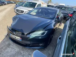 Szary Używany 2017 Tesla Model S Sedan/Limuzyna | 62 500 zł