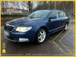 Niebieski Używany 2011 Skoda Superb Hatchback | 24 120 zł (Dobra cena)