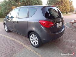 Beżowy Używany 2010 Opel Meriva Minivan | 15 900 zł (Uczciwa cena)