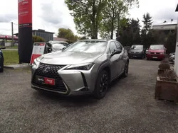 Złoty Używany 2021 Lexus UX SUV | 119 900 zł (Uczciwa cena)