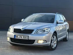 Srebrny Używany 2010 Skoda Octavia Sedan/Limuzyna | 29 900 zł (Dość drogi)