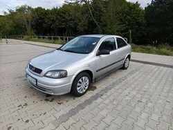 Srebrny Używany 2002 Opel Astra Hatchback | 3300 zł (Dobra cena)