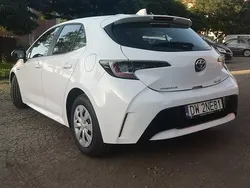 Biały Używany 2020 Toyota Corolla Hatchback | 76 000 zł (Dość drogi)