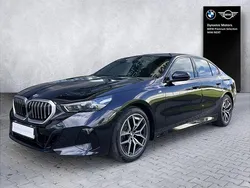 Czarny carbon m metalizowany Używany 2025 BMW 520 Comfort Edition Sedan/Limuzyna | 254 999 zł (Super Cena)