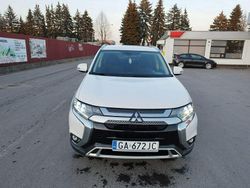 Biały Używany 2019 Mitsubishi Outlander SUV | 77 000 zł (Uczciwa cena)