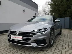 Srebrny Używany 2018 VW Arteon R-line Sedan/Limuzyna | 109 900 zł (Dość drogi)