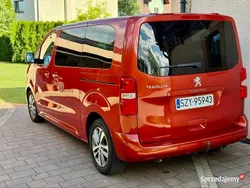 Czerwony Używany 2021 Peugeot Traveller Minivan | 104 000 zł (Super Cena)