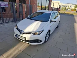 Używany 2016 Toyota Auris Hybrid Premium Kombi | 51 000 zł (Dobra cena)