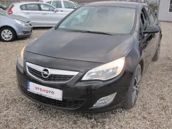 Czarny Używany 2011 Opel Astra Hatchback | 18 500 zł (Dość drogi)