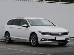 Biały Używany 2016 VW Passat Kombi | 57 999 zł (Dość drogi)