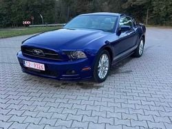 Granatowy Używany 2013 Ford Mustang Premium Coupe | 54 000 zł (Dobra cena)