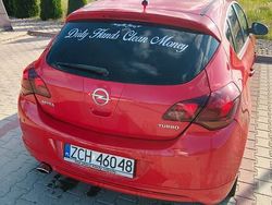 Czerwony Używany 2009 Opel Astra Hatchback | 17 000 zł (Drogi)