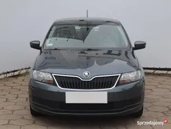 Szary Używany 2018 Skoda Rapid Hatchback | 40 999 zł (Uczciwa cena)