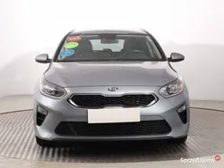 Niebieski Używany 2021 Kia Ceed Kombi | 56 999 zł (Uczciwa cena)