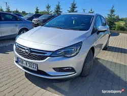Srebrny Używany 2017 Opel Astra Hatchback | 39 900 zł (Uczciwa cena)