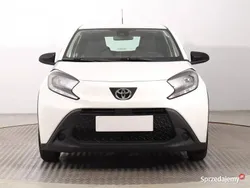 Biały Używany 2022 Toyota Aygo Hatchback | 53 999 zł (Uczciwa cena)