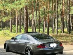 Brązowobeżowy Używany 2006 Mercedes CLS320 AMG Coupe | 37 500 zł