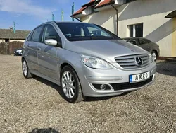 Srebrny Używany 2006 Mercedes B150 Minivan | 12 900 zł